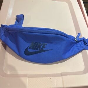 NWOT Nike Heritage Blue Belt Bag Fanny Pack 3L